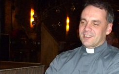 Pastoor weigert communie homoseksuele Prins Carnaval